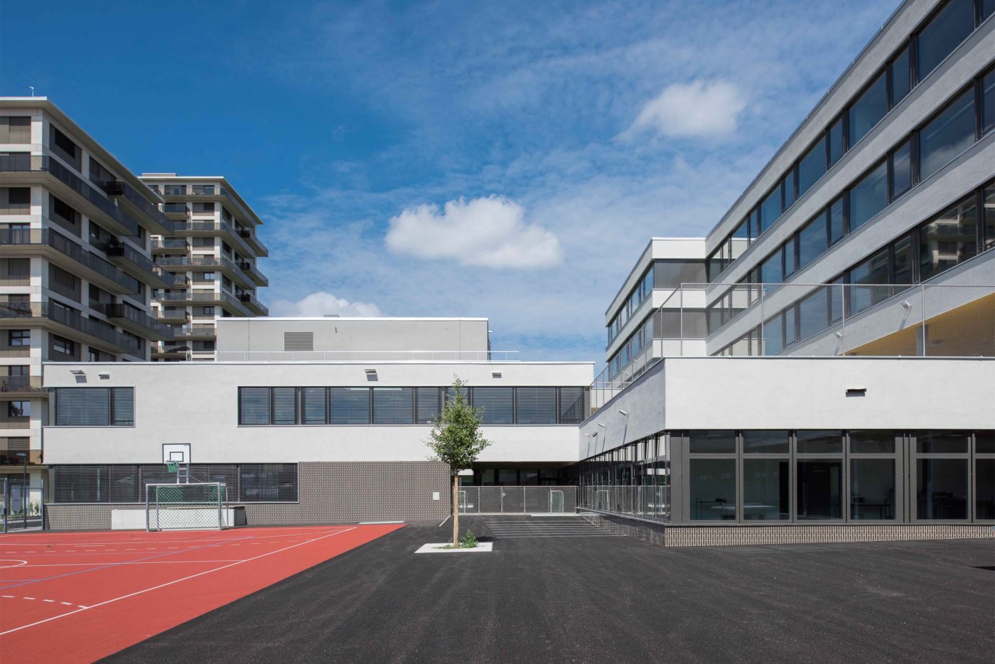 Neubau Lycée Français de Zurich, Dübendorf